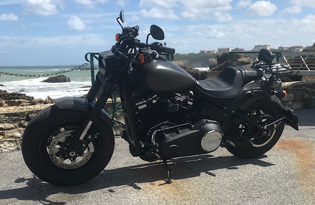 Support de plaque Homologué Fat Bob M8 FXFBS Contrast Cut