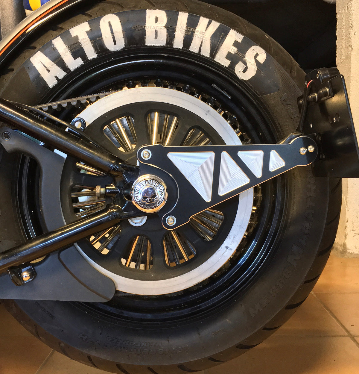 Support de plaque Homologué pour Harley Davidson ( Modèle antérieur à 2018 )
